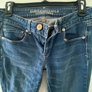 AMERICAN EAGLE low rise skinny stretch jeans